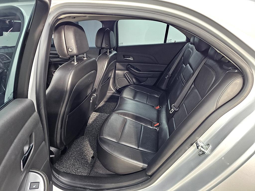 Chevrolet Malibu - Vista 9