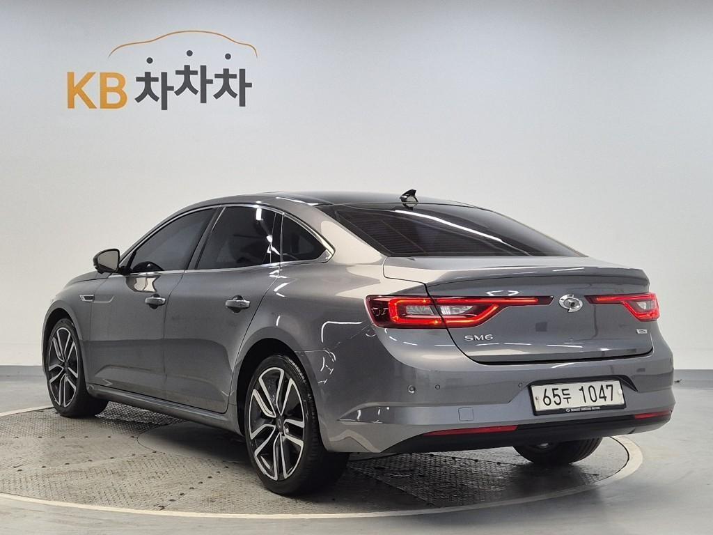 SAMSUNG SM6 - Vista 9