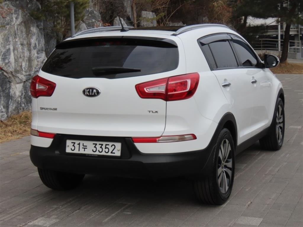 KIA Sportage - Vista 5