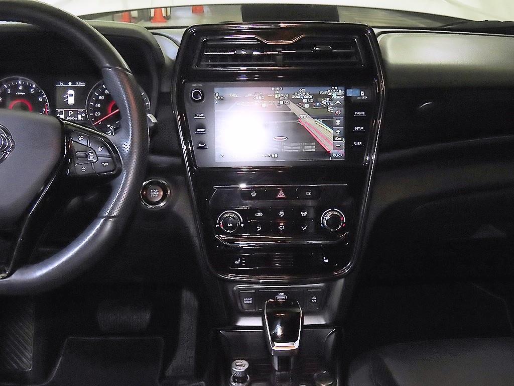 Ssangyong Tivoli - Vista 11