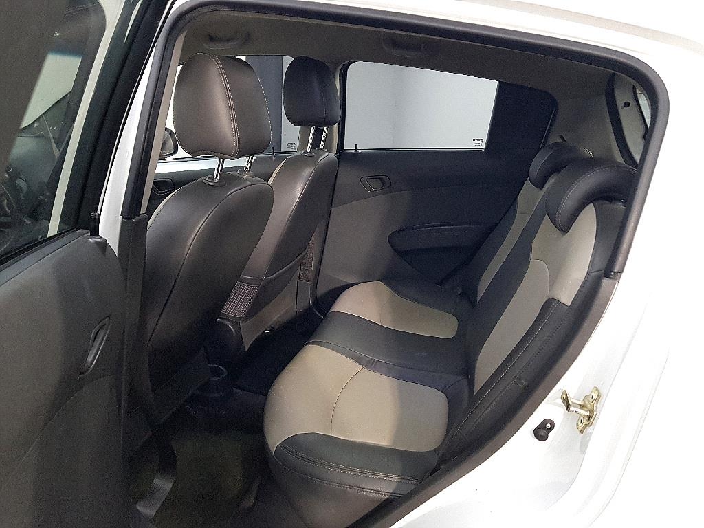 Chevrolet Spark - Vista 8