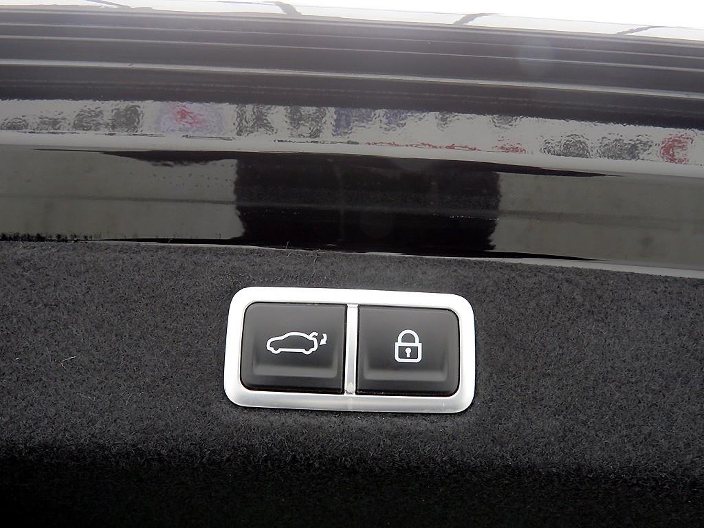 HYUNDAI Grandeur - Vista 5