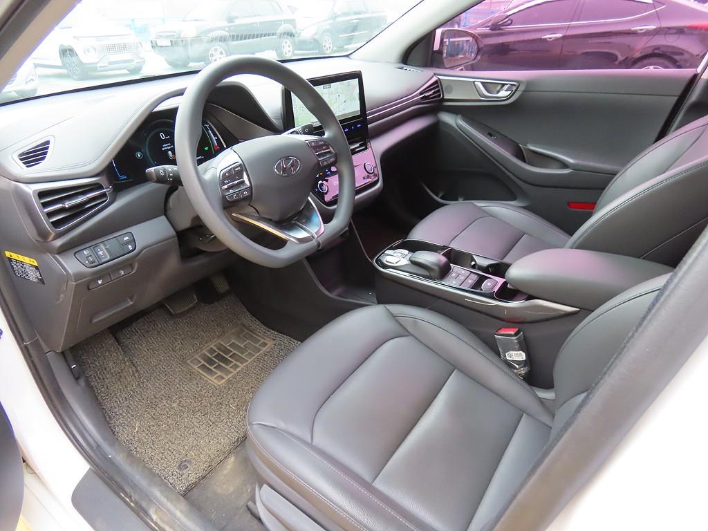 HYUNDAI Ioniq - Vista 6