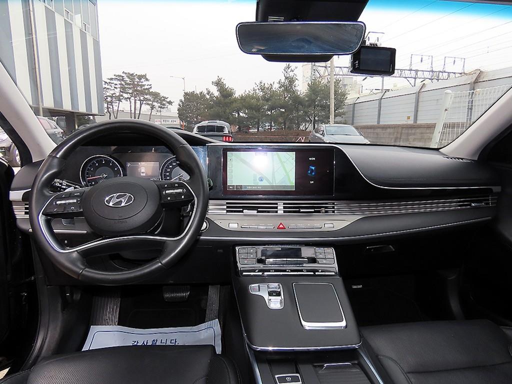 HYUNDAI Grandeur - Vista 7