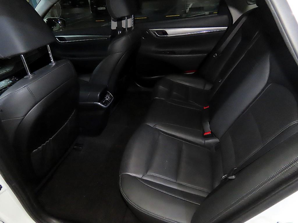 HYUNDAI Grandeur - Vista 7