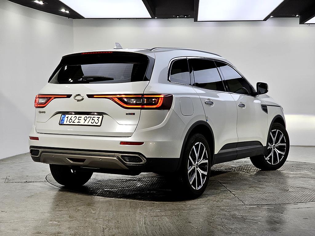 SAMSUNG QM6 - Vista 4