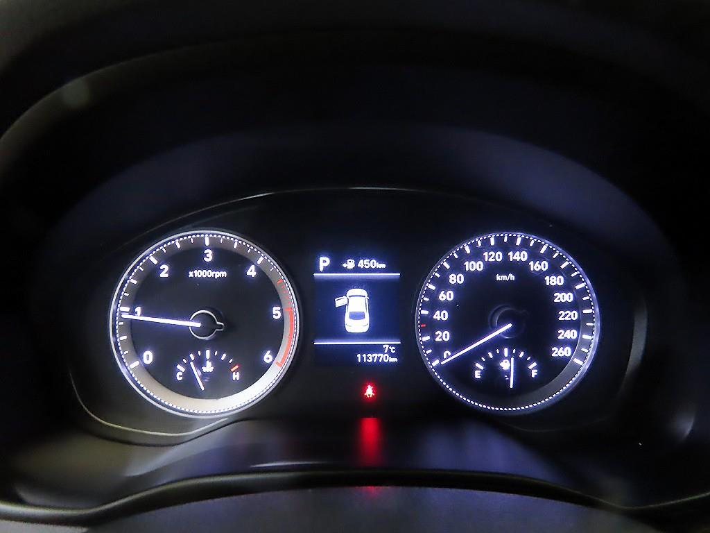 HYUNDAI Grandeur - Vista 9