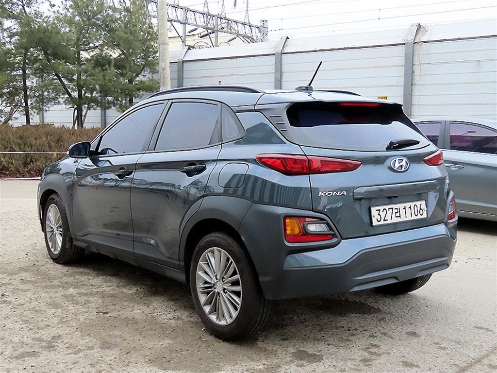 HYUNDAI Kona - Vista 3