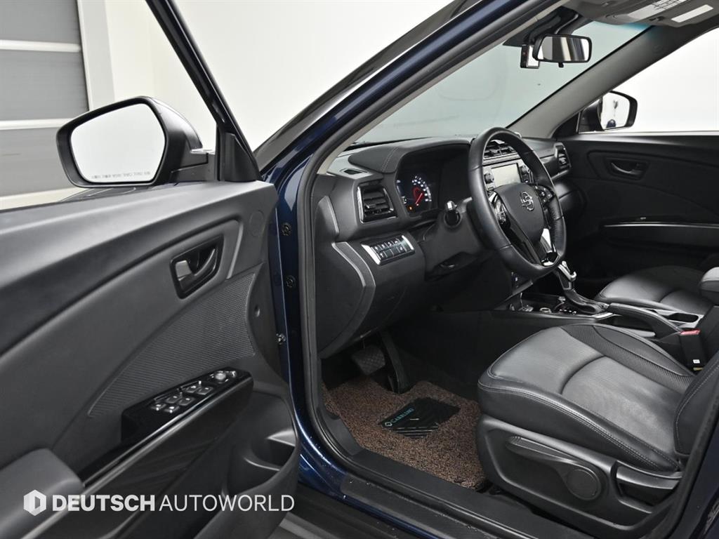 Ssangyong Tivoli - Vista 11