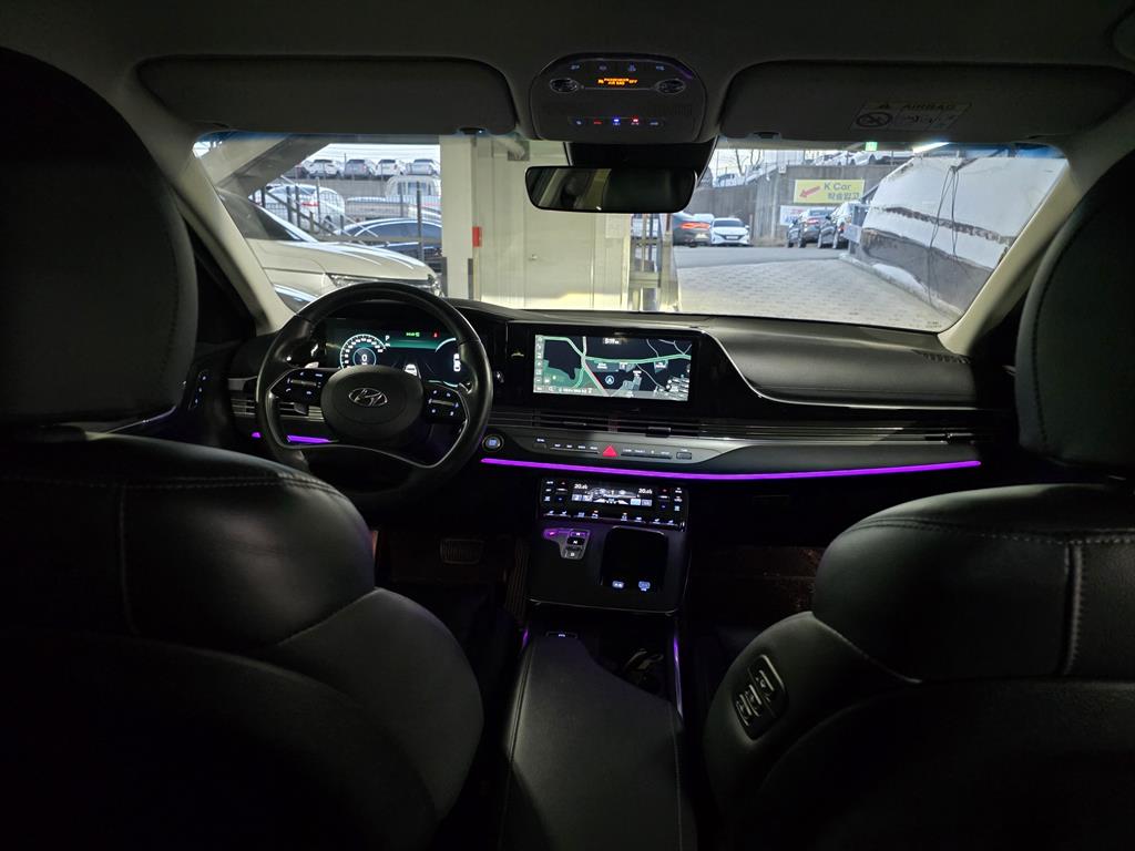 HYUNDAI Grandeur - Vista 5