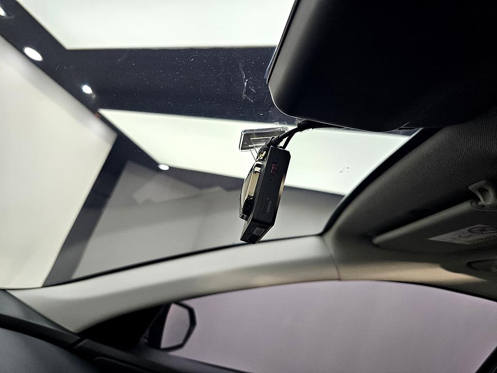 HYUNDAI Avante - Vista 11