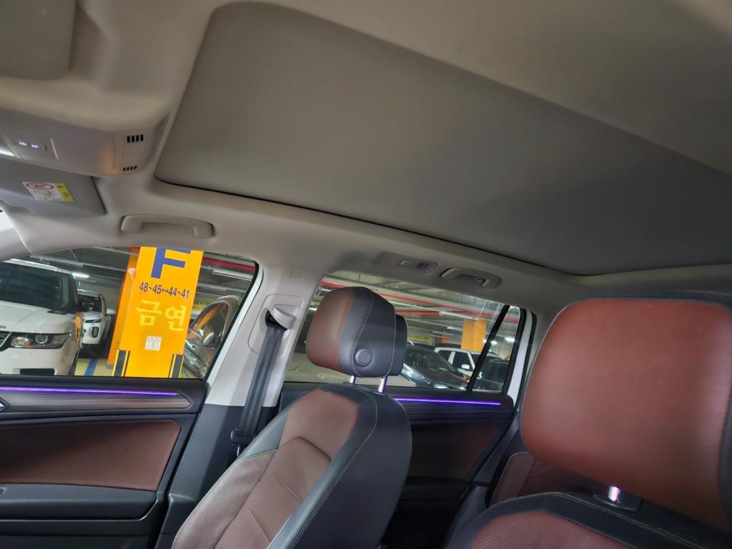 Volkswagen Tiguan 2023 Blanco - Importación desde Corea - HF Imports Iquique - Foto 13