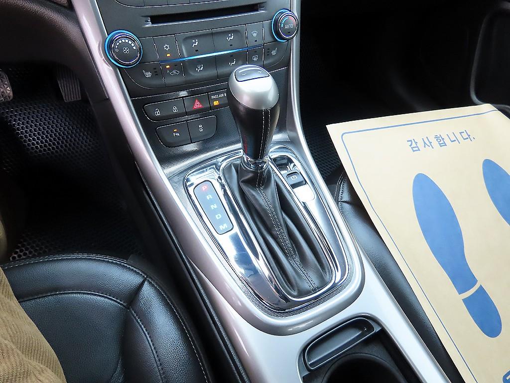 Chevrolet Malibu - Vista 10