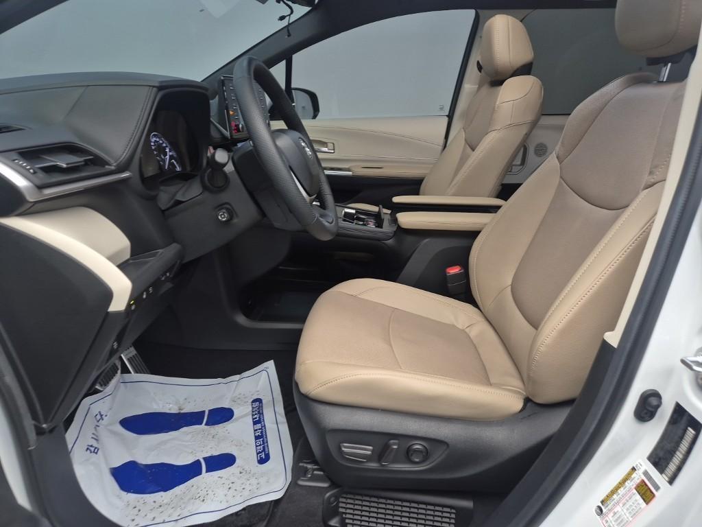Toyota Siena - Vista 9