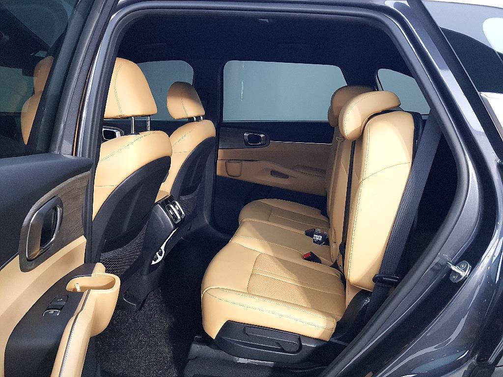 KIA Sorento - Vista 9