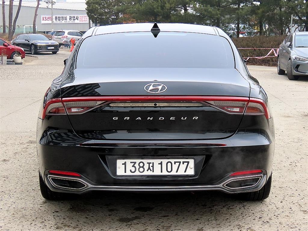 HYUNDAI Grandeur - Vista 4