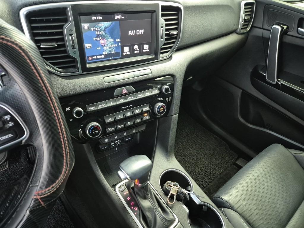 KIA Sportage - Vista 6