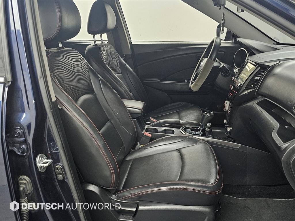 Ssangyong Tivoli - Vista 10