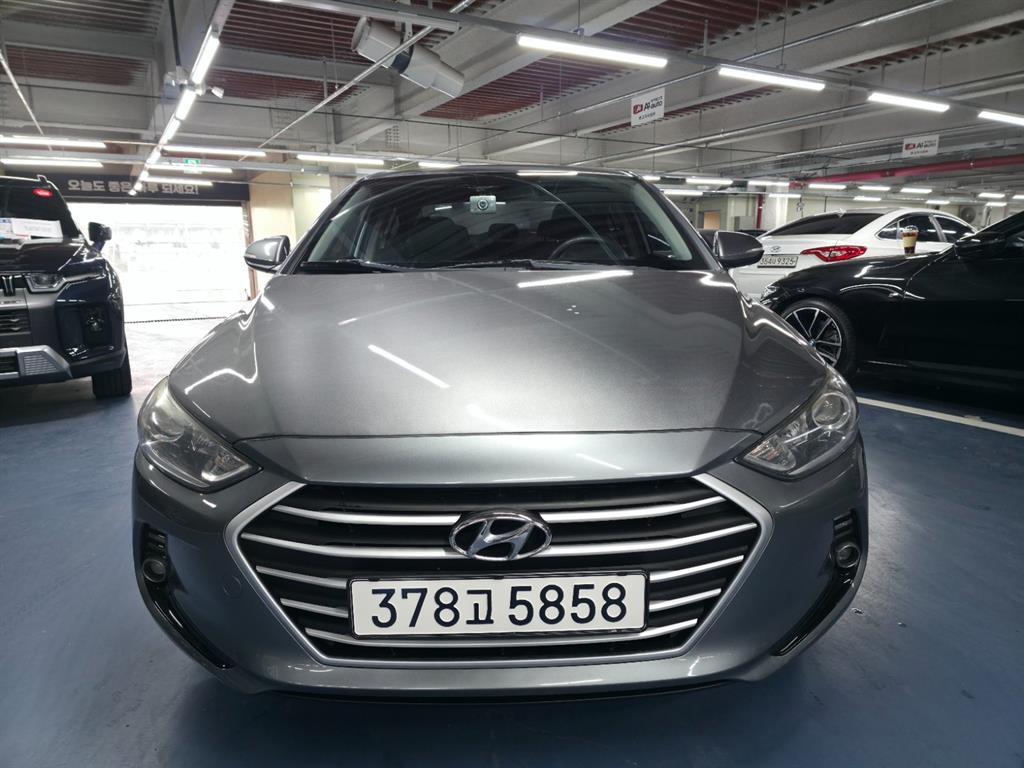 HYUNDAI Avante 2018 Gris - Importación desde Corea - HF Imports Iquique - Foto 1