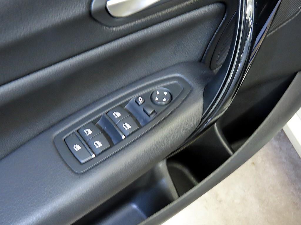 BMW 1 series 2019 Blanco - Importación desde Corea - HF Imports Iquique - Foto 13