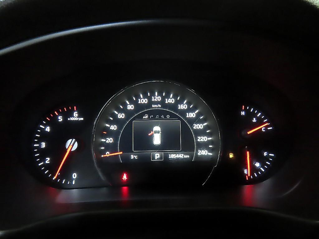 KIA Sorento - Vista 9