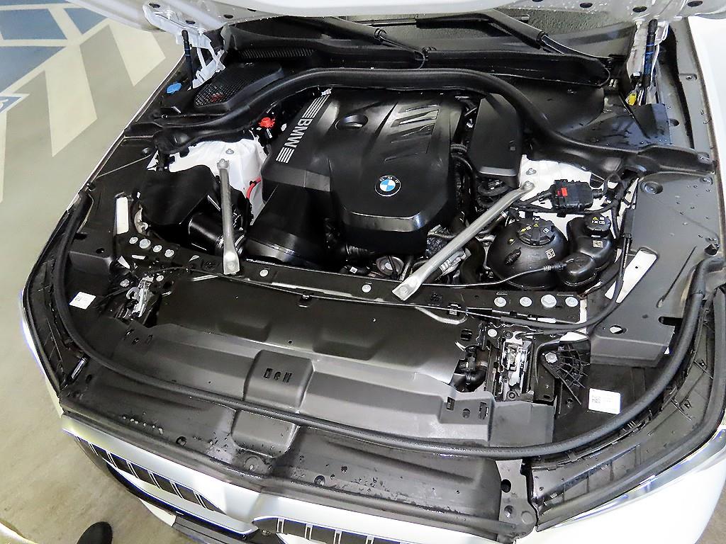 BMW 5 Series 2024 - Importación desde Corea - HF Imports Iquique - Foto 19