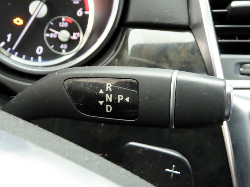 Mercedes Benz M Class - Vista 10