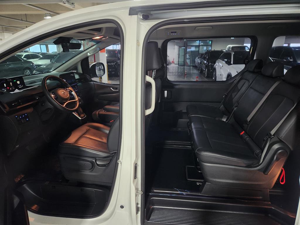 HYUNDAI Staria - Vista 7