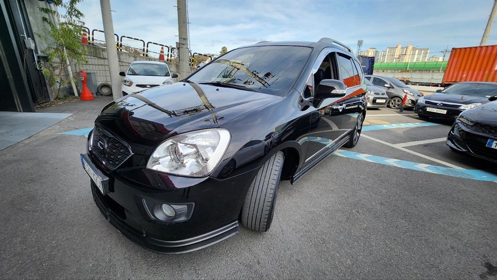KIA Carens 2011 Negro - Importación desde Corea - HF Imports Iquique - Foto 1