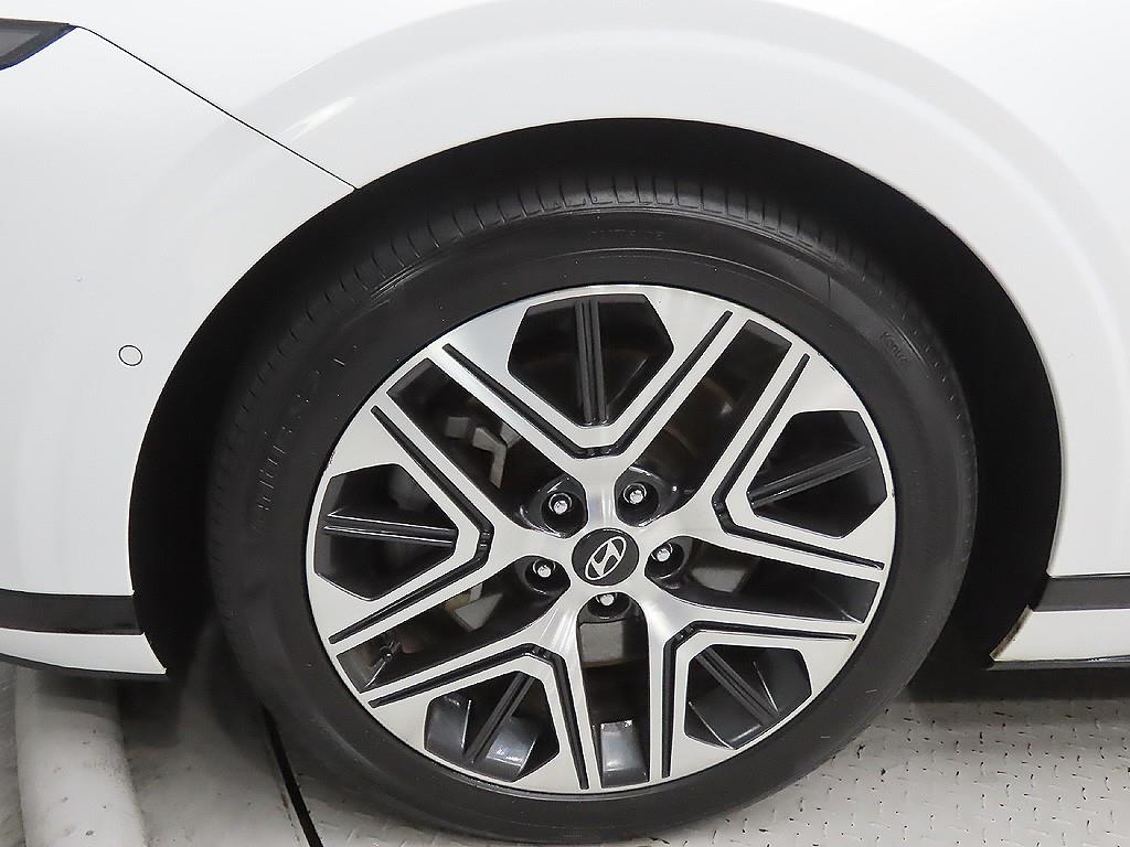 HYUNDAI Grandeur - Vista 9