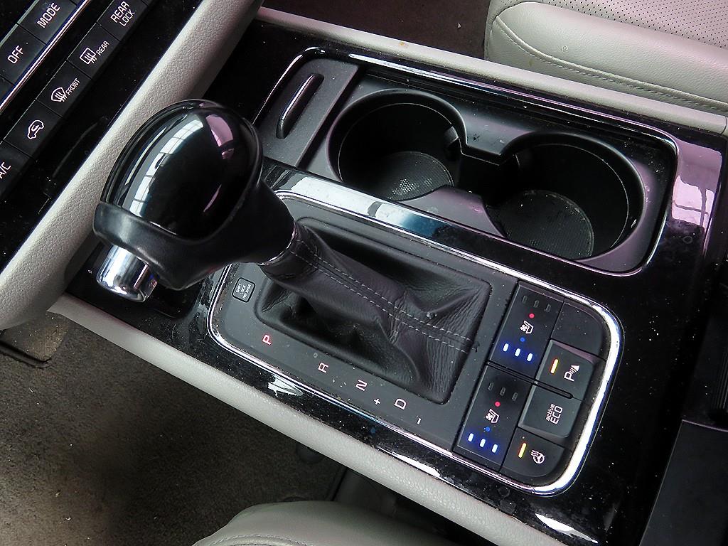 KIA Carnival 2016 Gris - Importación desde Corea - HF Imports Iquique - Foto 13