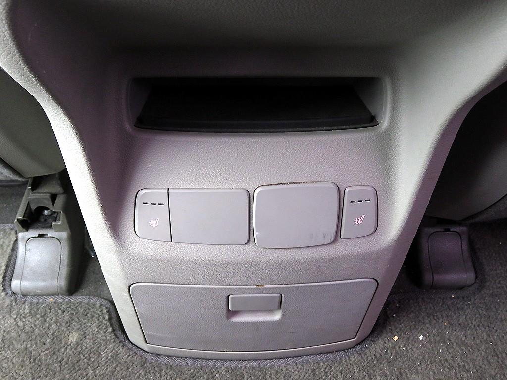 KIA Carnival - Vista 9