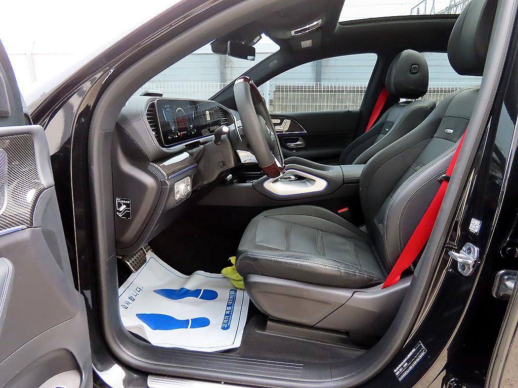 Mercedes Benz GLE Class - Vista 5