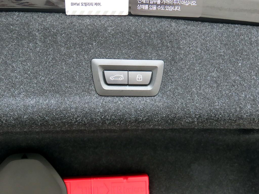 BMW 3 series 2024 Negro - Importación desde Corea - HF Imports Iquique - Foto 17