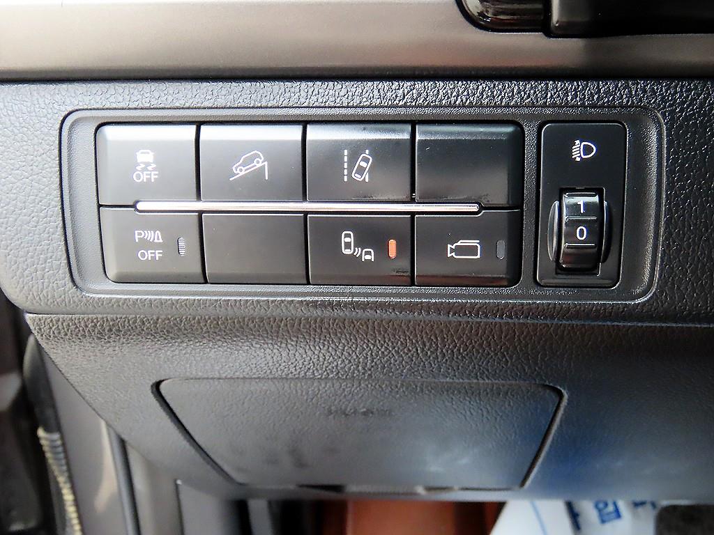 Ssangyong Rexton - Vista 12