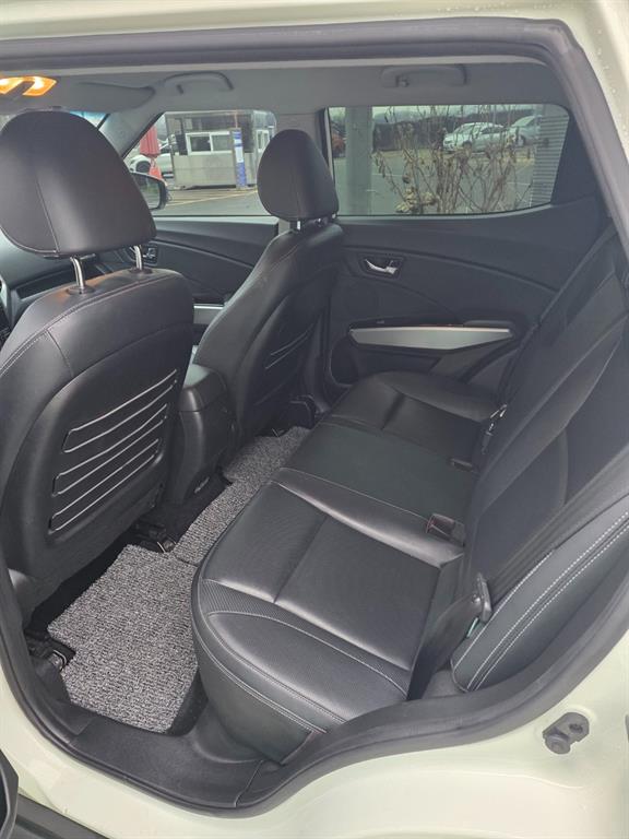 Ssangyong Tivoli 2016 Blanco - Importación desde Corea - HF Imports Iquique - Foto 19