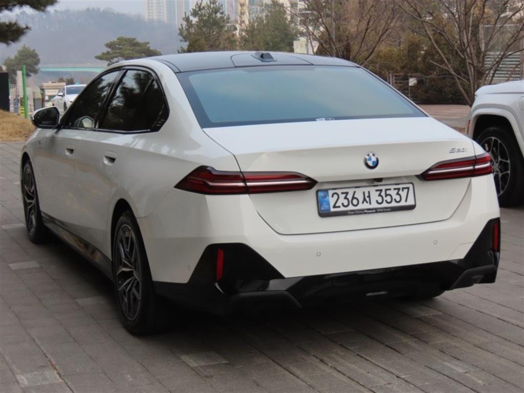 BMW 5 Series - Vista 7