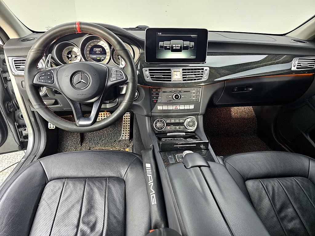 Mercedes Benz CLS Class - Vista 5