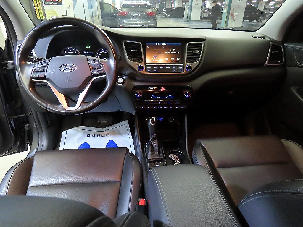 HYUNDAI Tucson - Vista 10