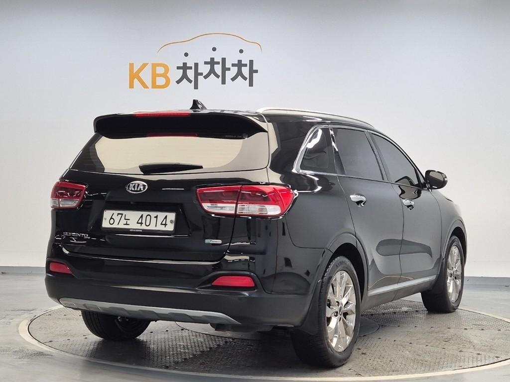 KIA Sorento - Vista 4