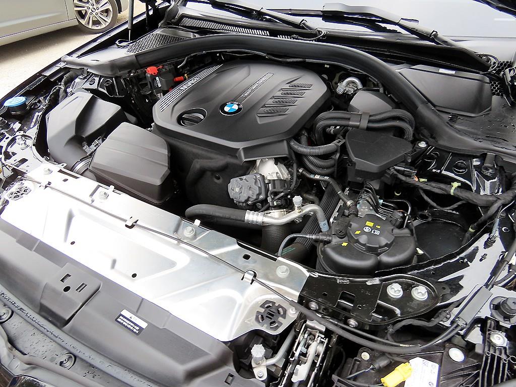 BMW 3 series 2024 Negro - Importación desde Corea - HF Imports Iquique - Foto 19