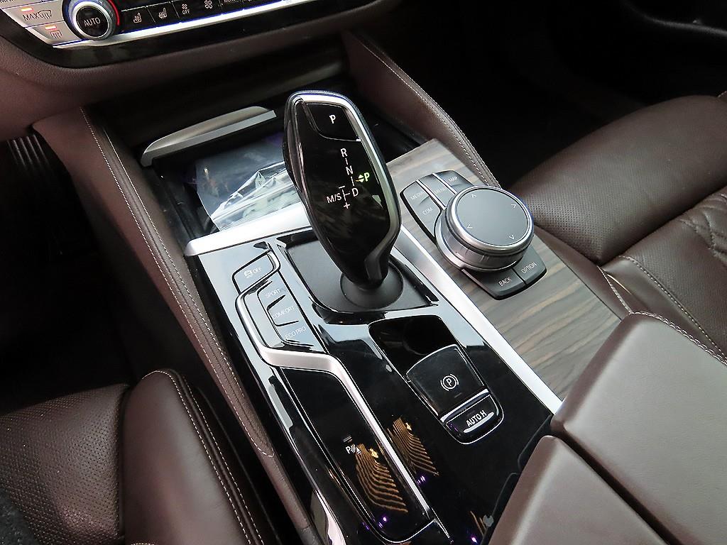 BMW 5 Series - Vista 11