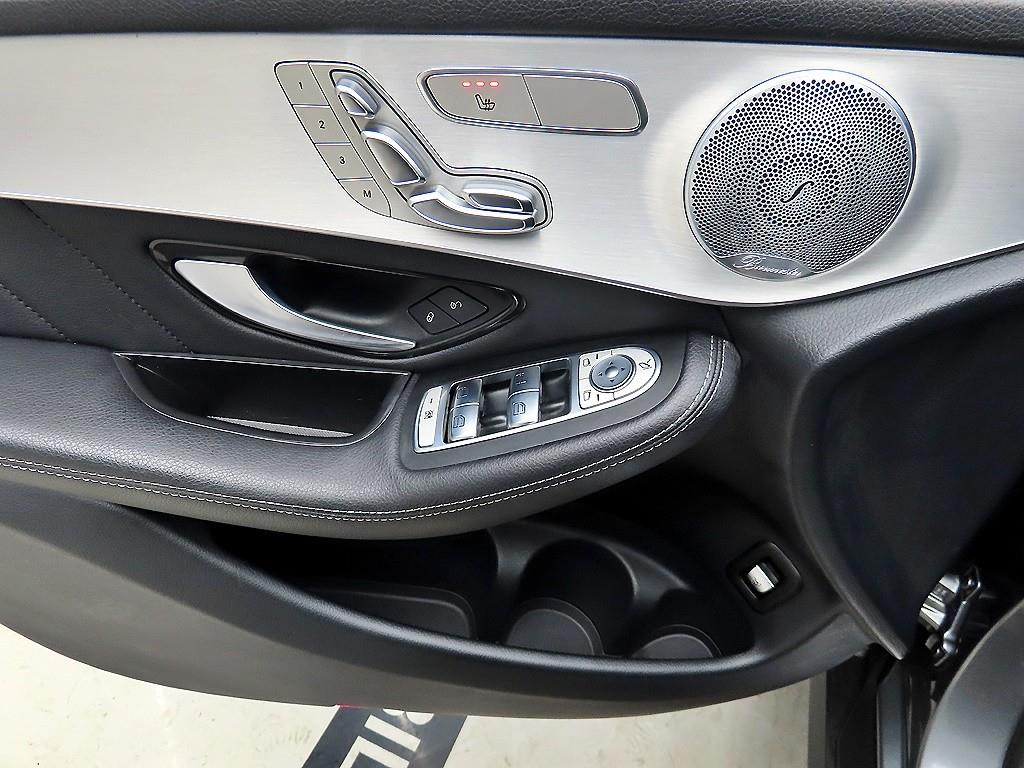 Mercedes Benz GLC Class - Vista 11