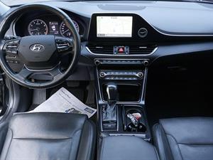 HYUNDAI Grandeur - Vista 10