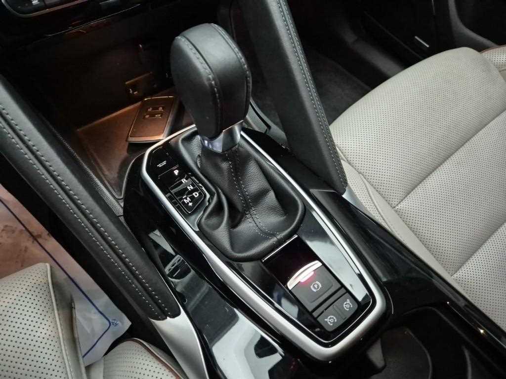 SAMSUNG QM6 - Vista 8