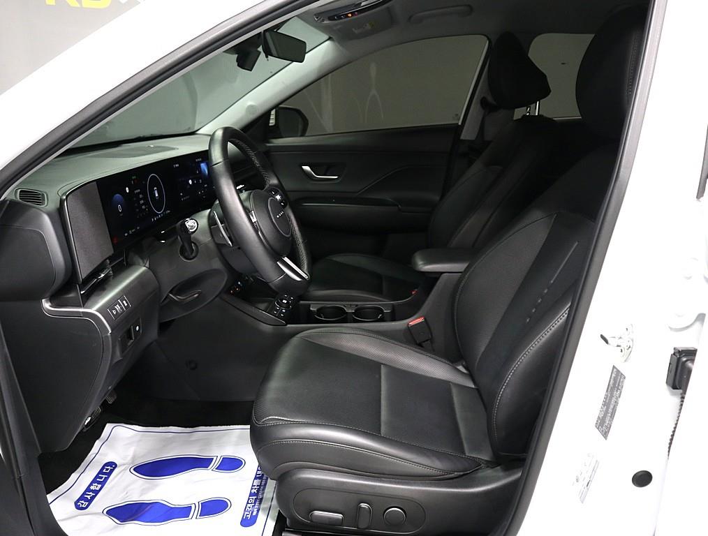 HYUNDAI Kona - Vista 9