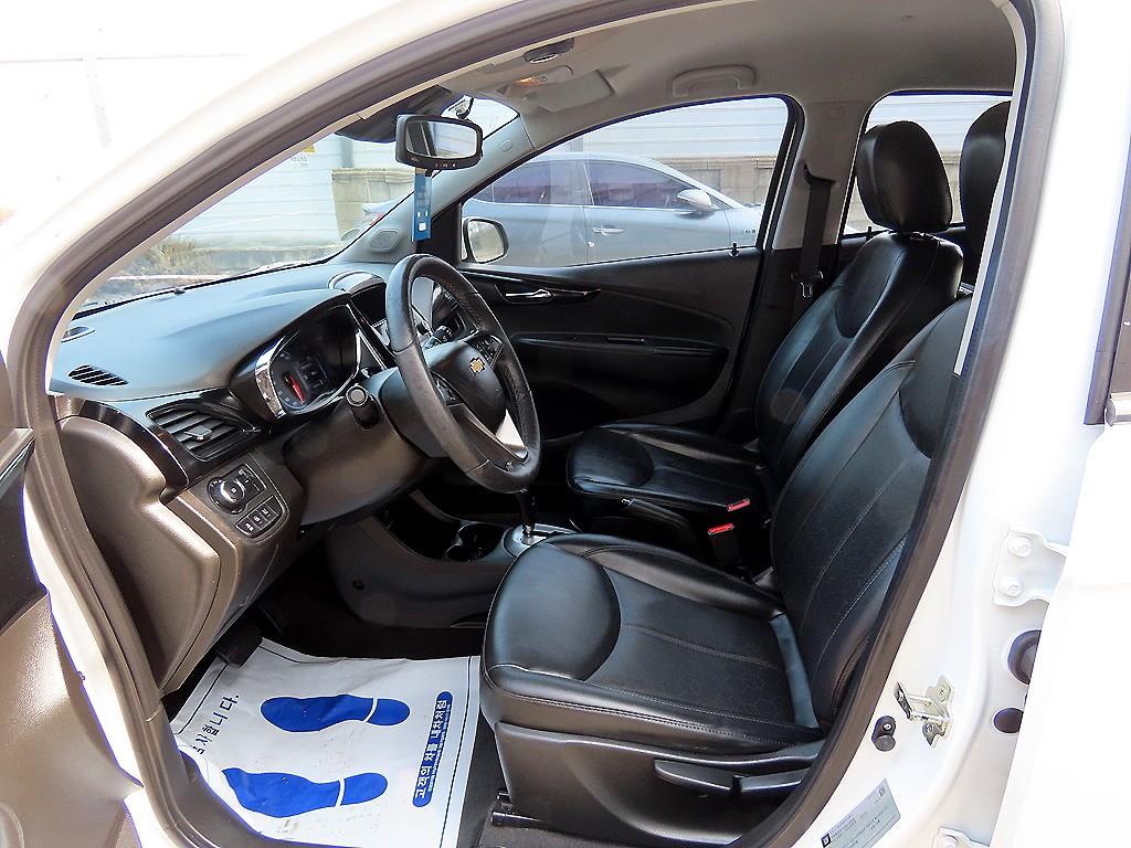 Chevrolet Spark - Vista 5