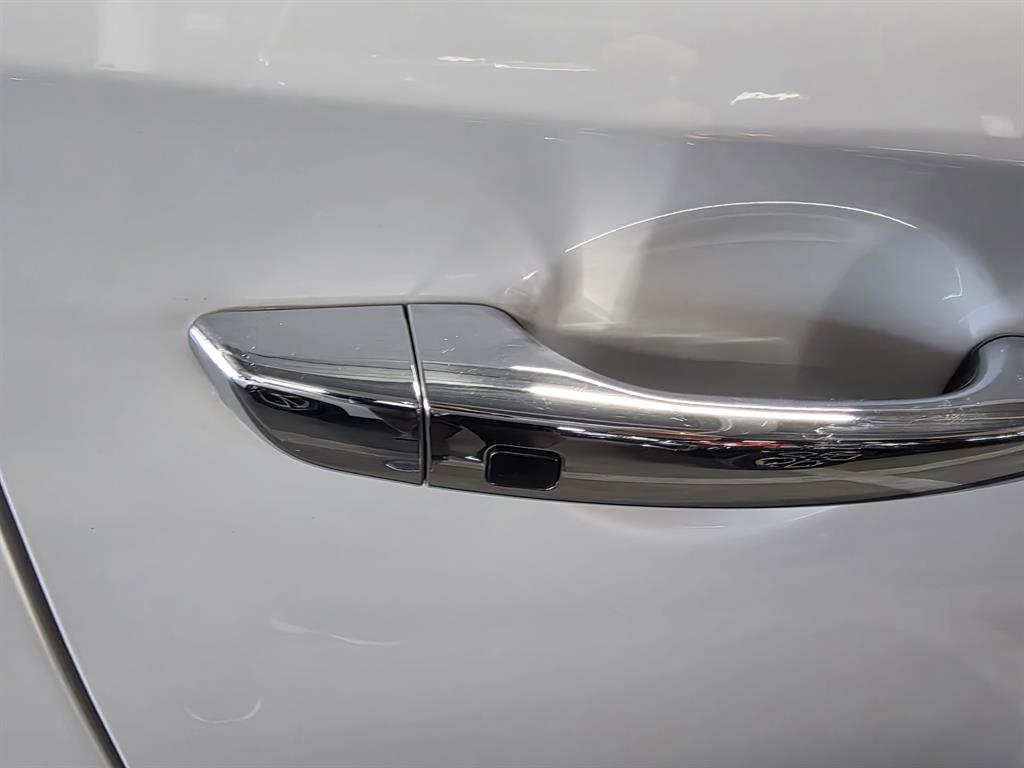 HYUNDAI Avante - Vista 11