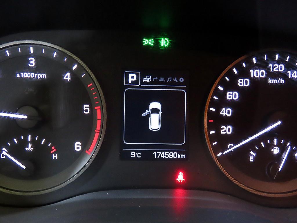 HYUNDAI Tucson - Vista 9