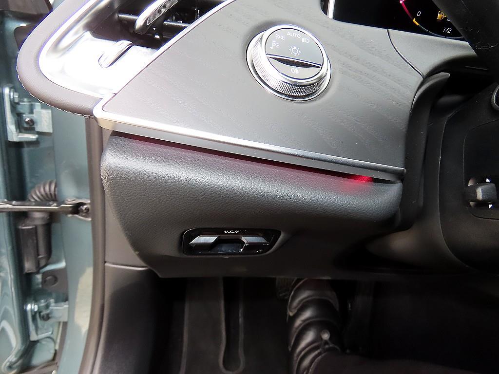 Mercedes Benz E class - Vista 11